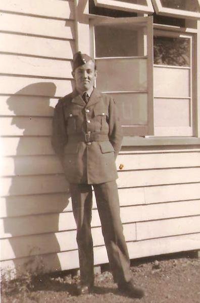 Raymond Klempel in Uniform